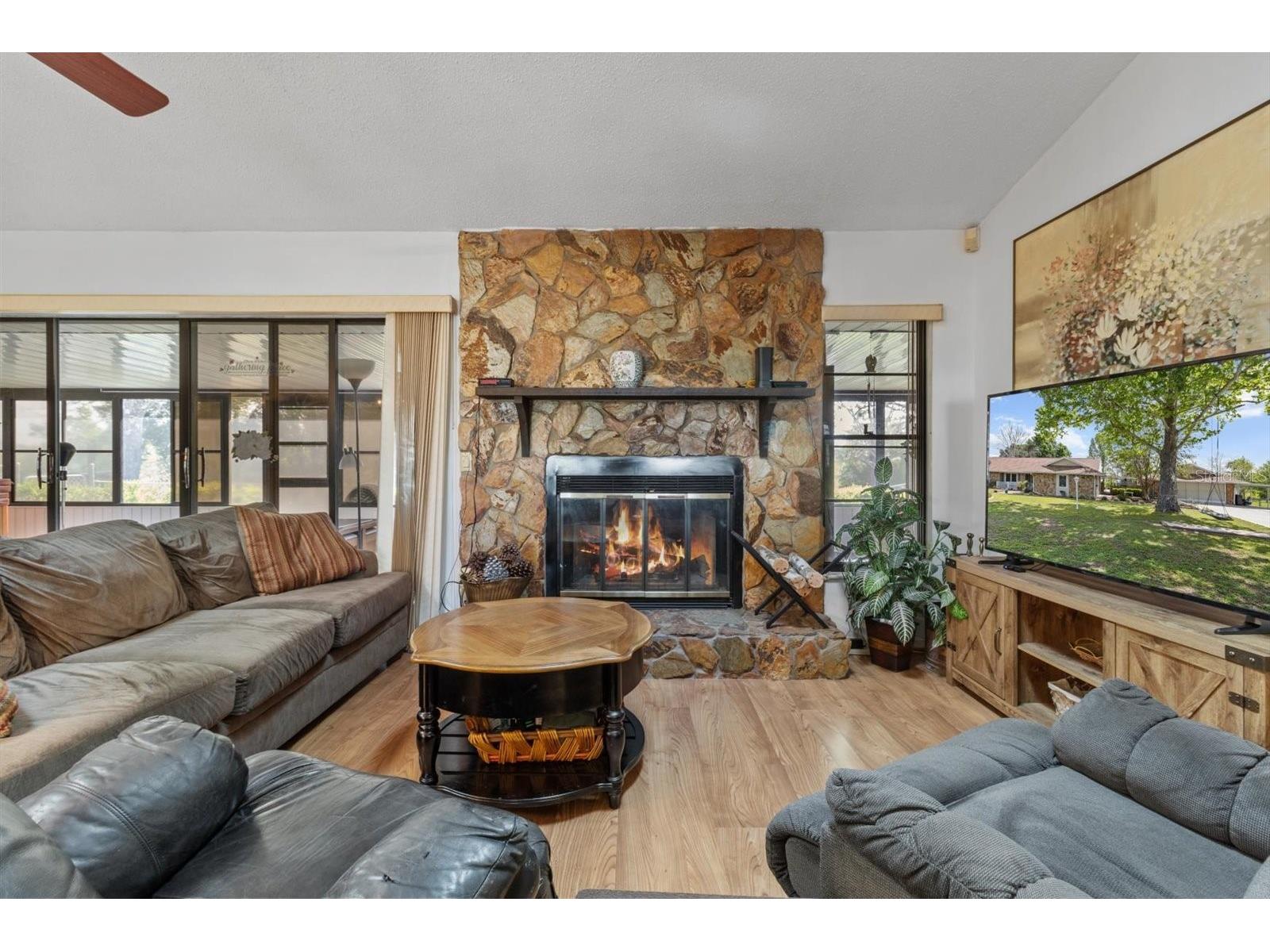 8921 S Thoroughbred Point Inverness FL 34452 TB8514491 image3