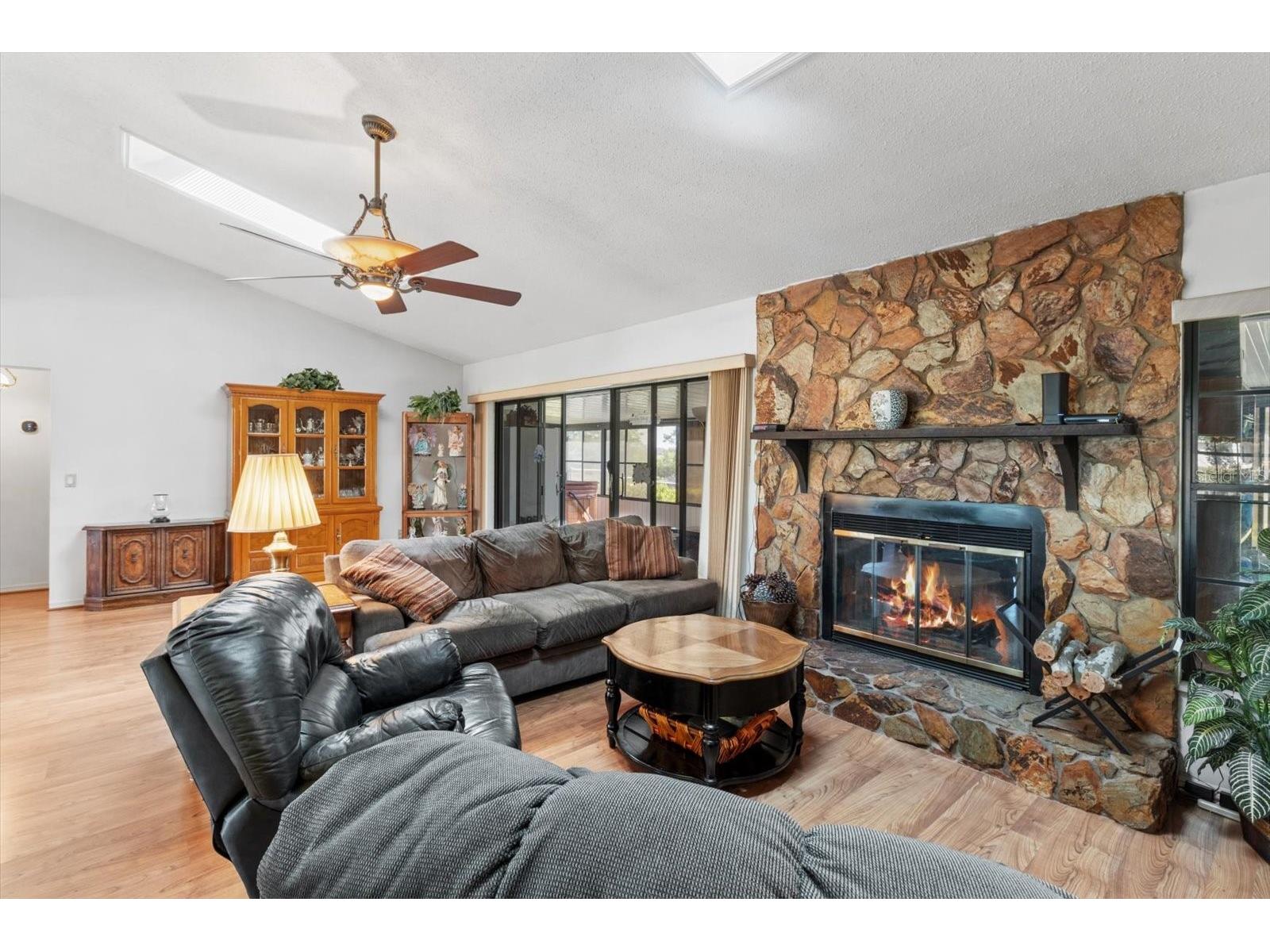 8921 S Thoroughbred Point Inverness FL 34452 TB8514491 image37