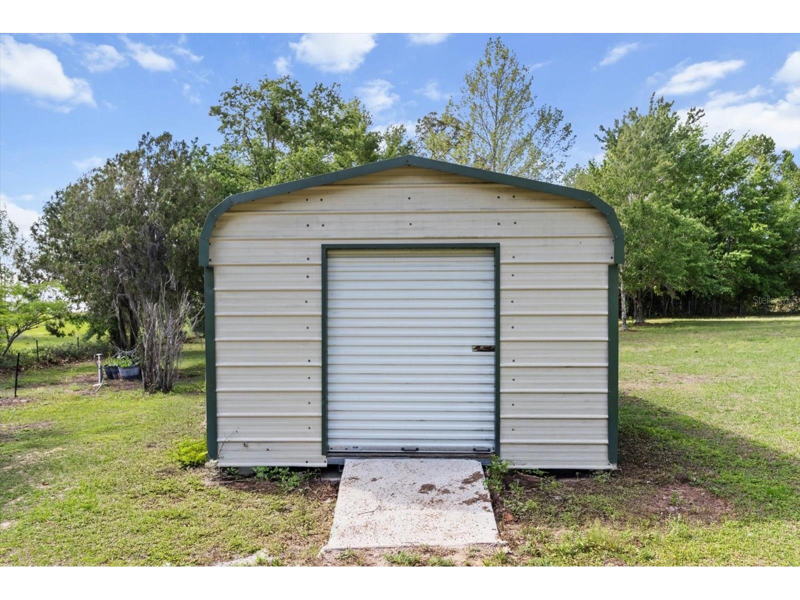 8921 S Thoroughbred Point Inverness FL 34452 TB8514491 image57