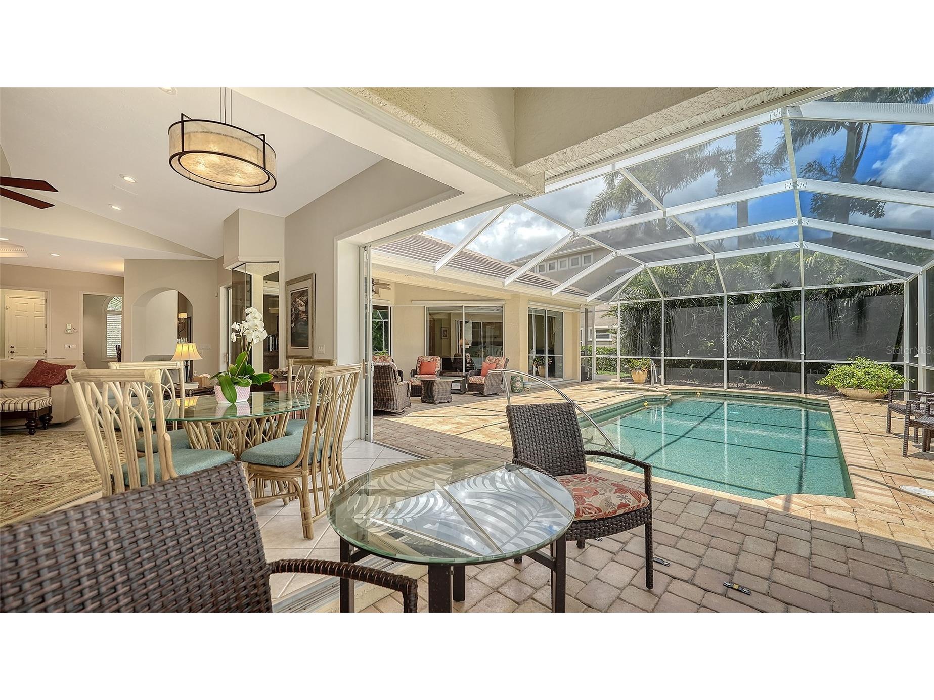 8923 Bloomfield Boulevard Sarasota FL 34238 A4692718 image47