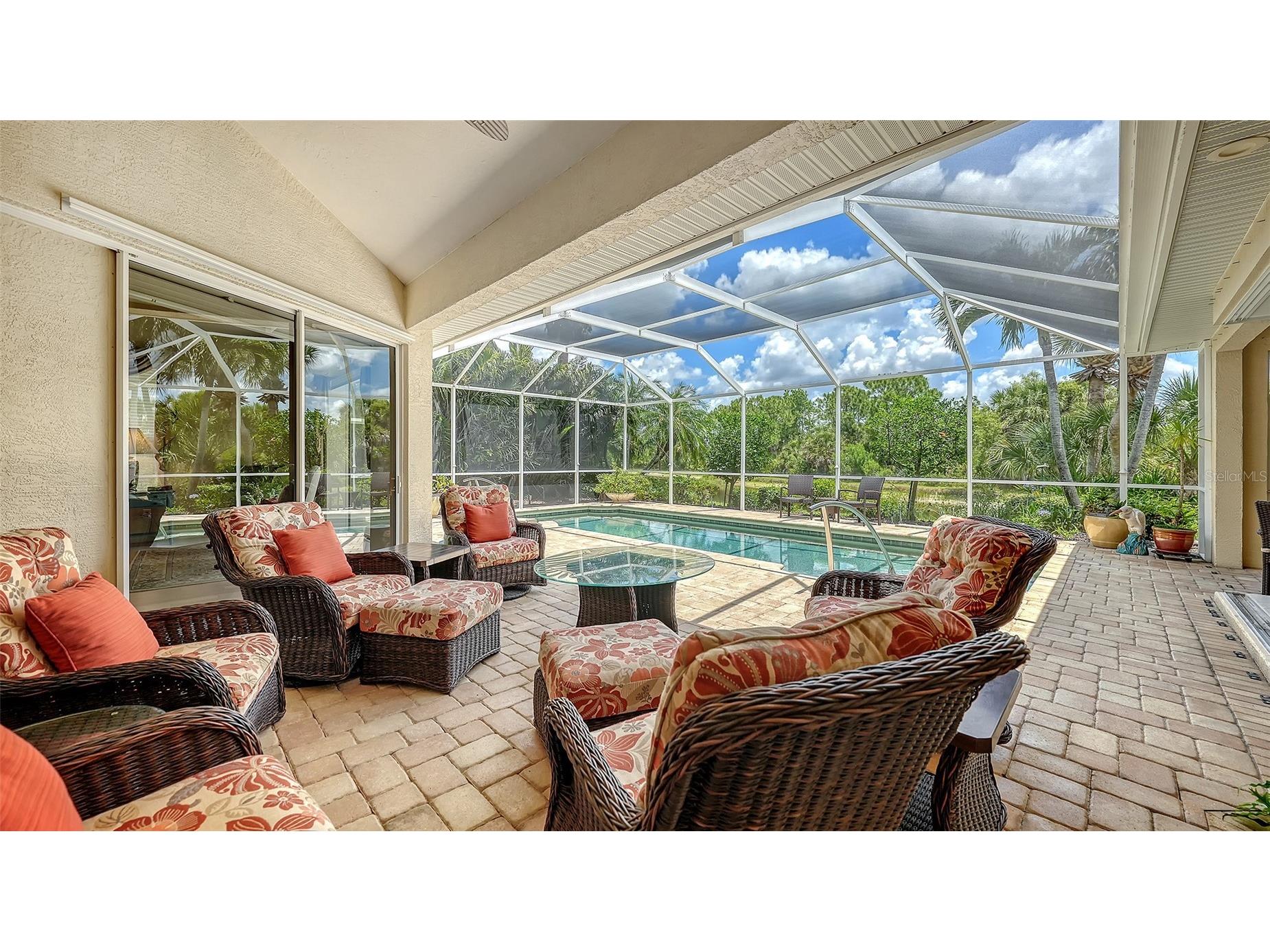 8923 Bloomfield Boulevard Sarasota FL 34238 A4692718 image51