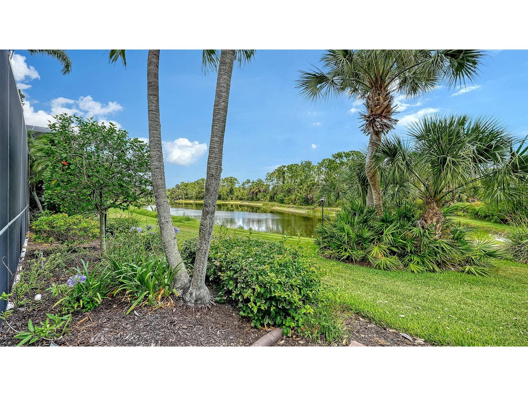 8923 Bloomfield Boulevard Sarasota FL 34238 A4692718 image56