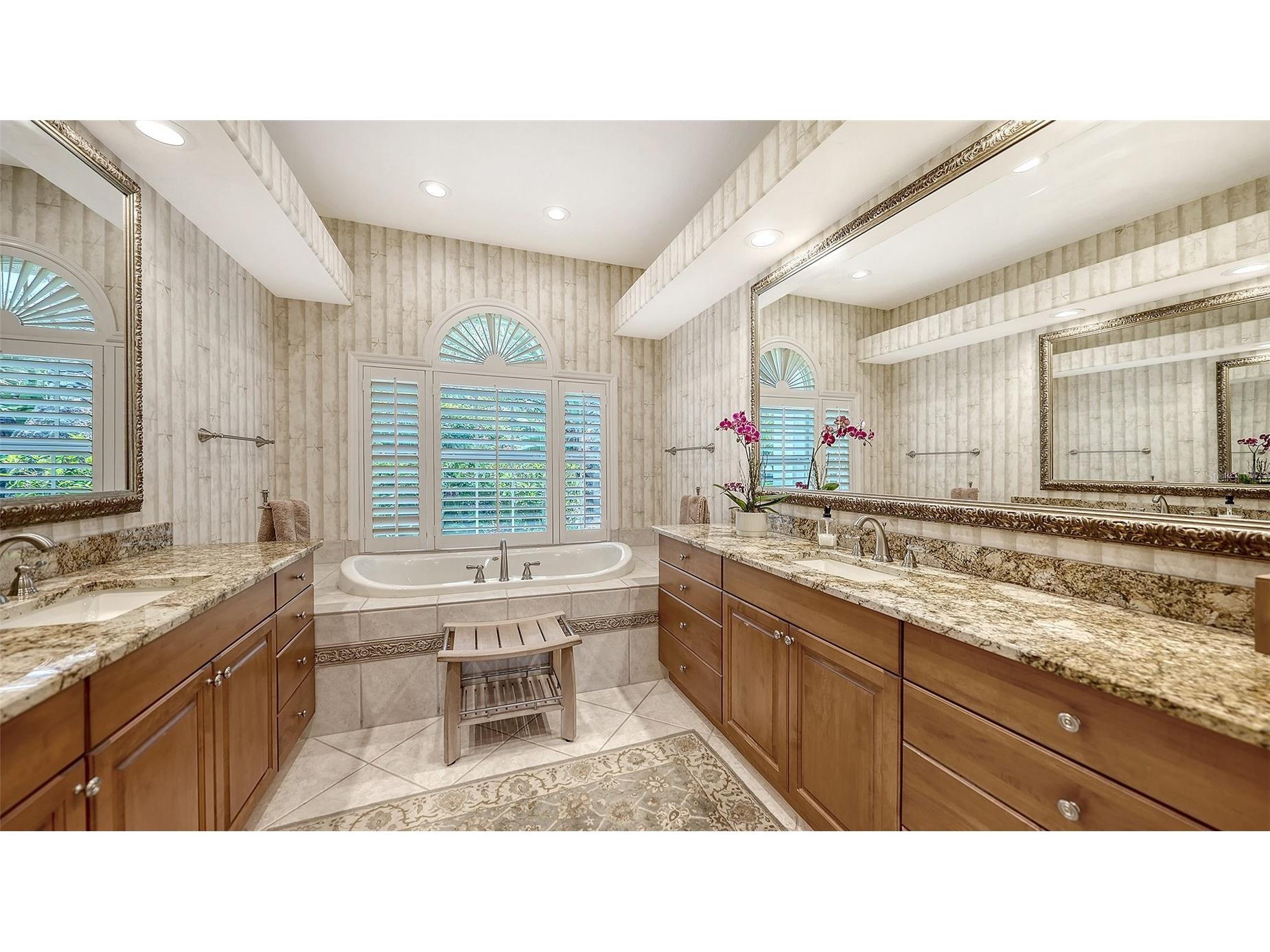 8923 Bloomfield Boulevard Sarasota FL 34238 A4692718 image6