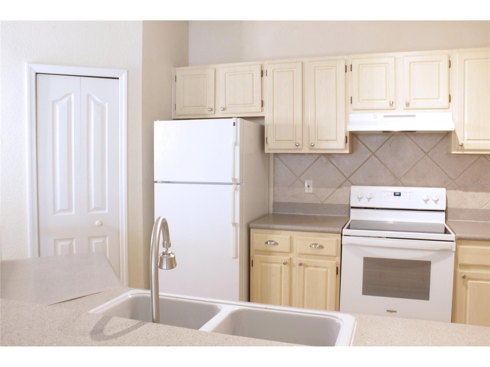 8925 Legacy Court #107 Kissimmee FL 34747 O6414530 image10