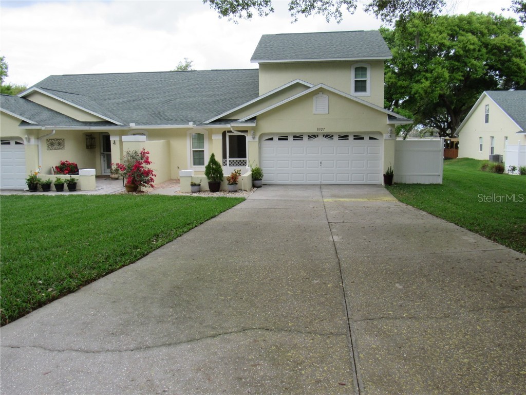 8927 Courtyard Lane Groveland FL 34736 O6184495 image1