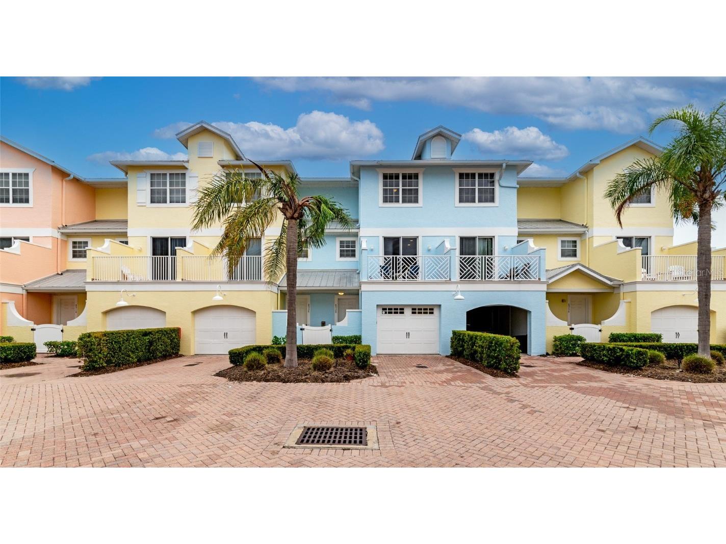 8928 Duval Lane #B17 Sarasota FL 34231 A4595494 image1