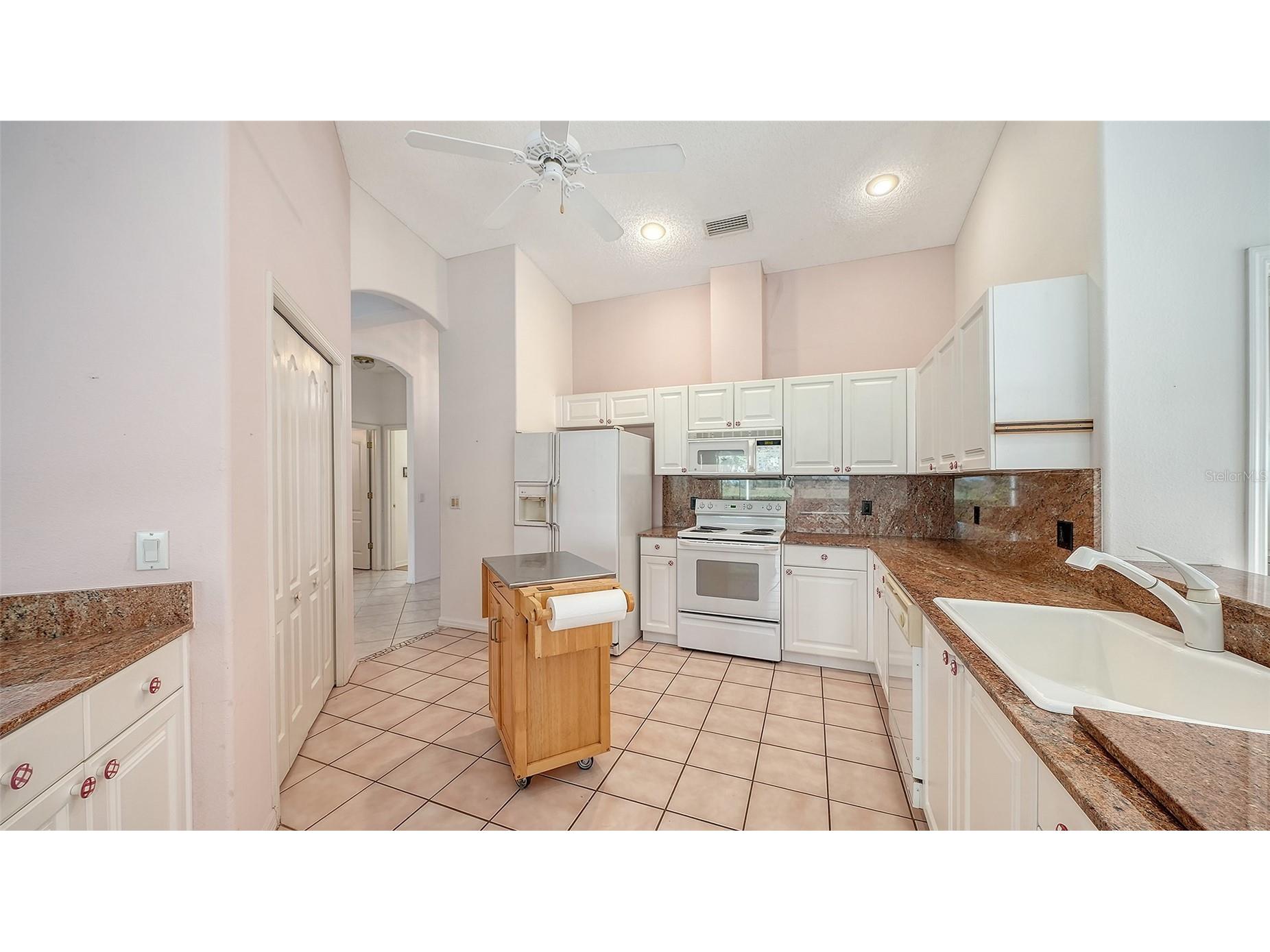 8928 Whitemarsh Avenue Sarasota FL 34238 A4691885 image24