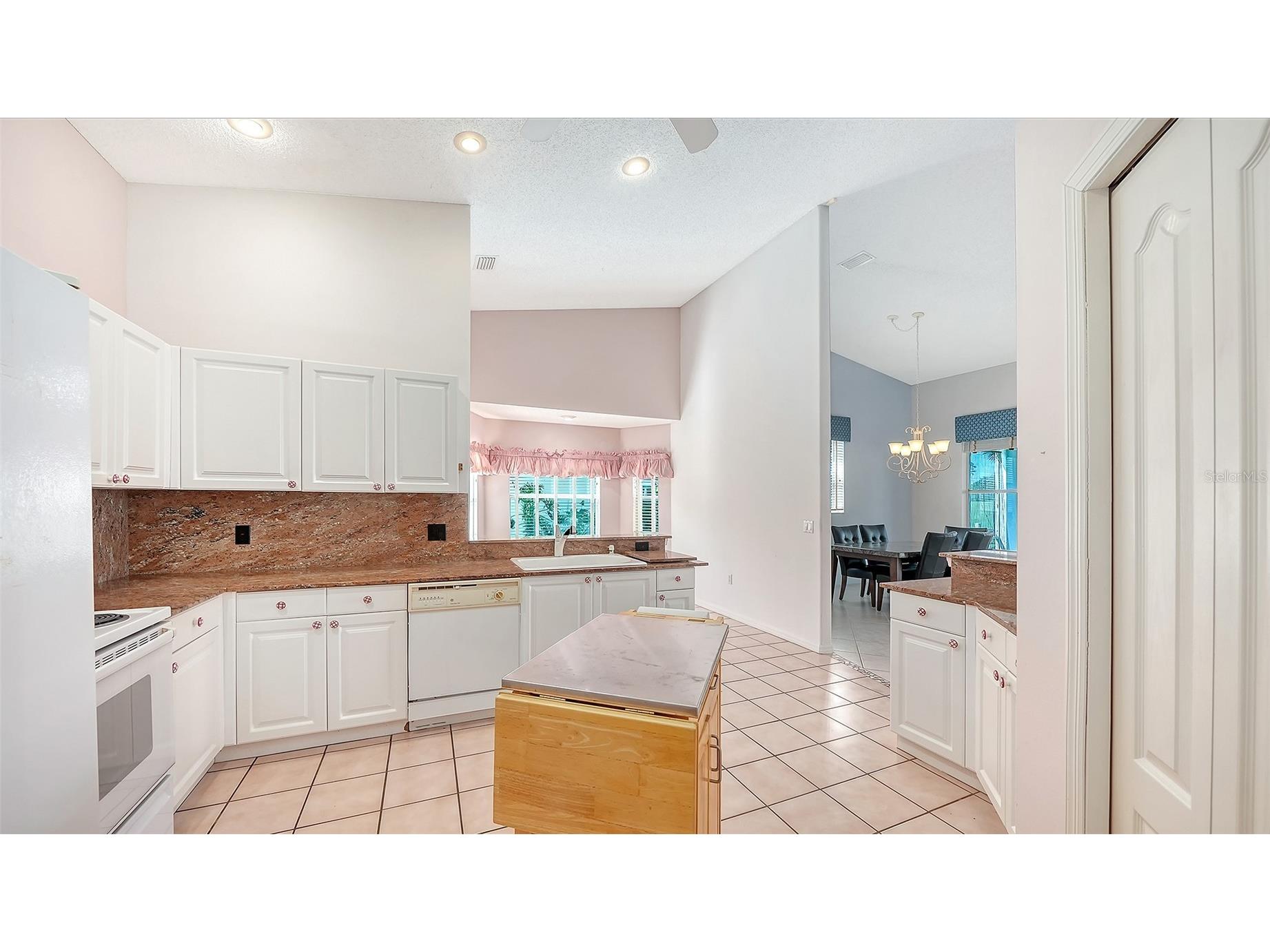 8928 Whitemarsh Avenue Sarasota FL 34238 A4691885 image29