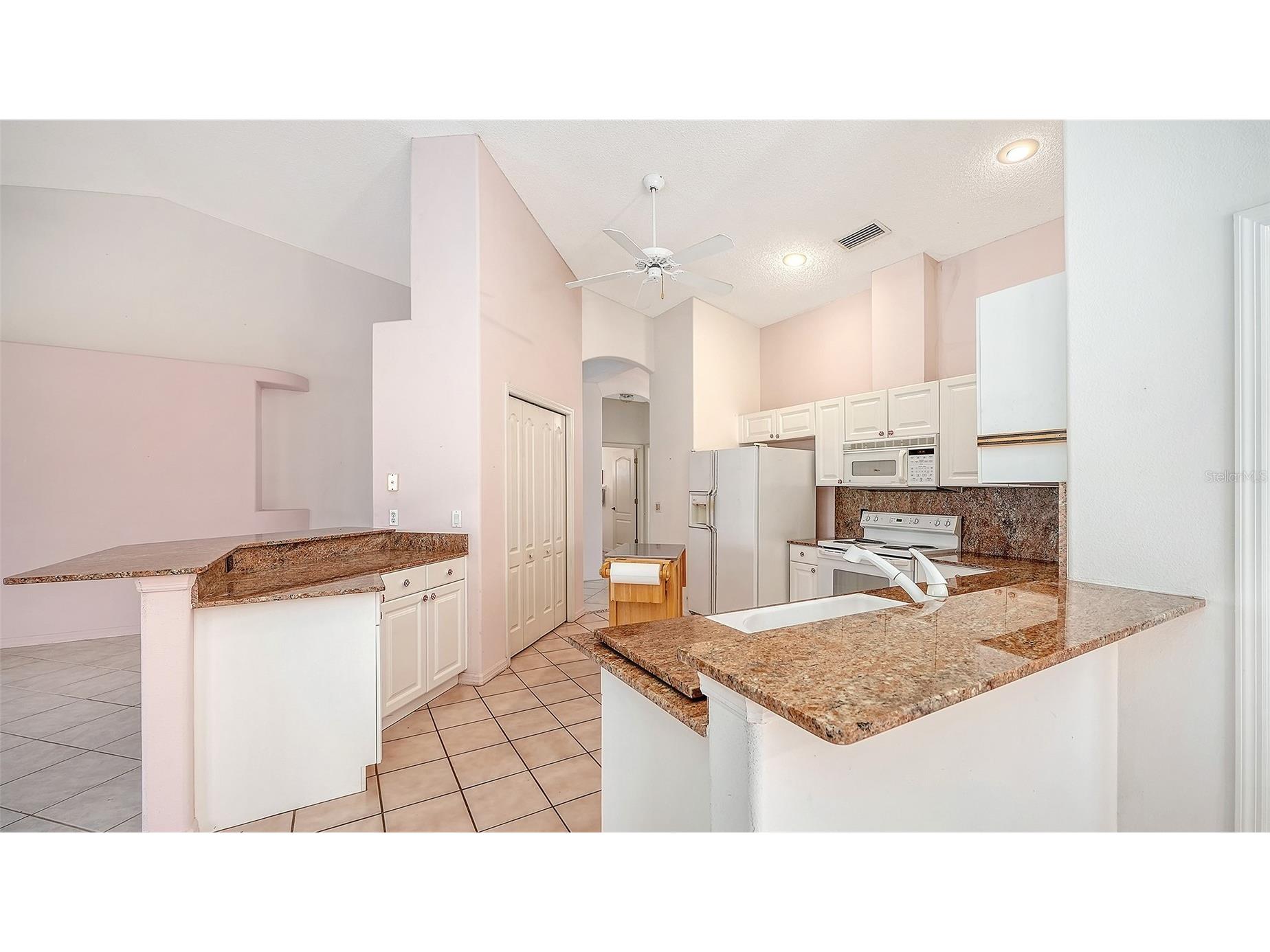 8928 Whitemarsh Avenue Sarasota FL 34238 A4691885 image32