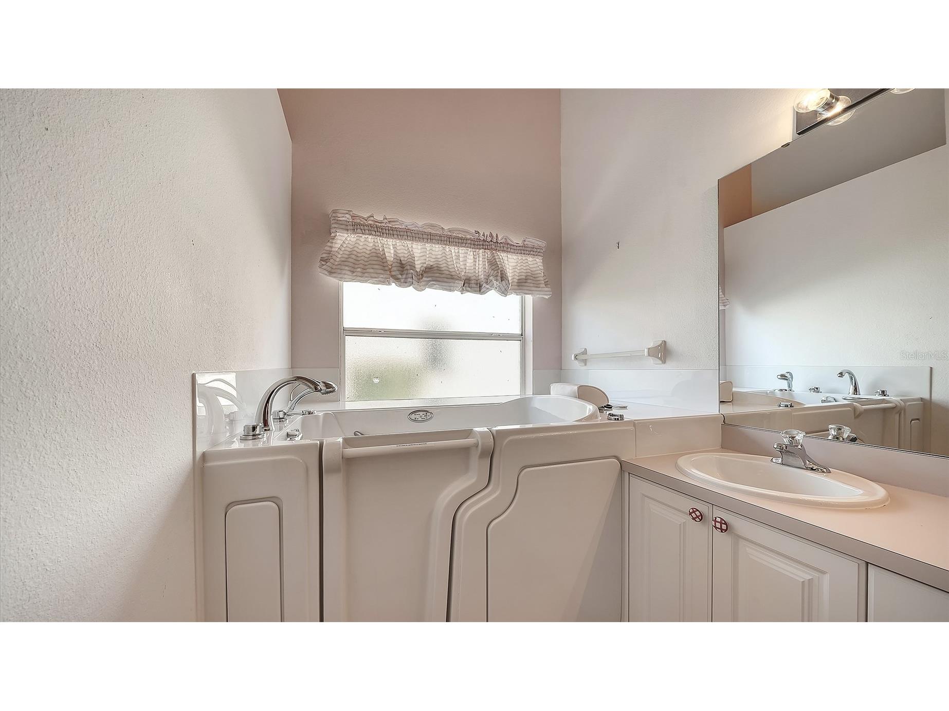 8928 Whitemarsh Avenue Sarasota FL 34238 A4691885 image38