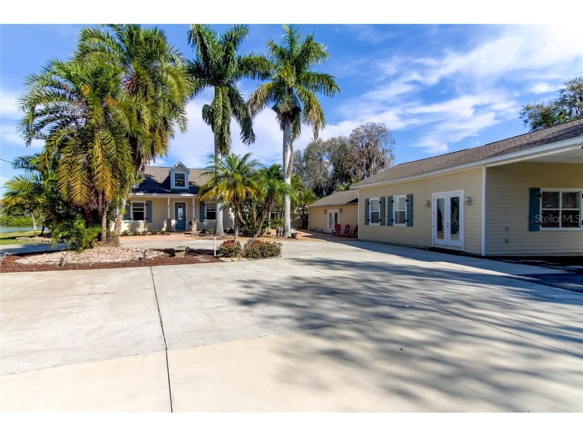 8929 Promise Drive Tampa FL 33626 - LAKE SUNSET U8230159 image1