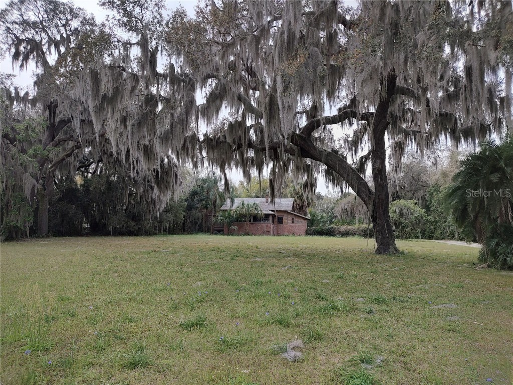 8929 Silver Lake Drive Leesburg FL 34788 - Silver Lake G5079257 image1