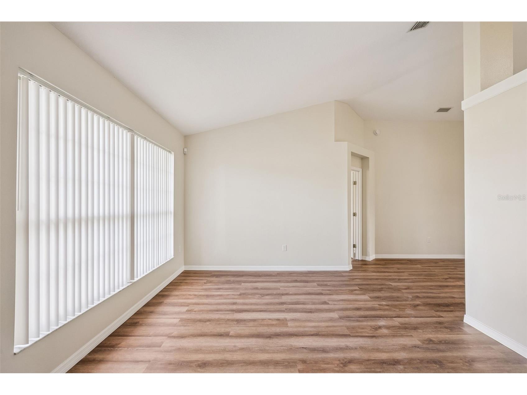 893 Watt Circle Deltona FL 32738 V4948910 image4
