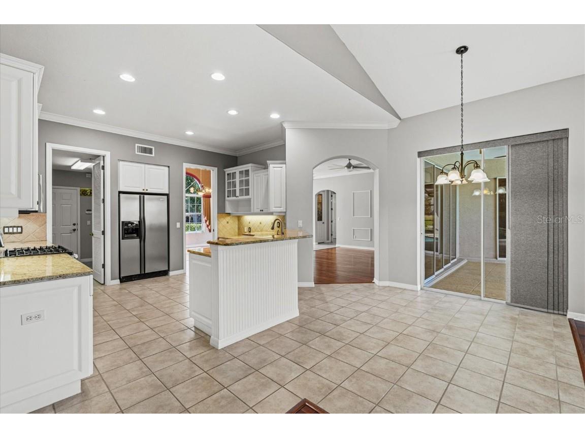 8930 Bloomfield Blvd Sarasota FL 34238 A4654346 image15