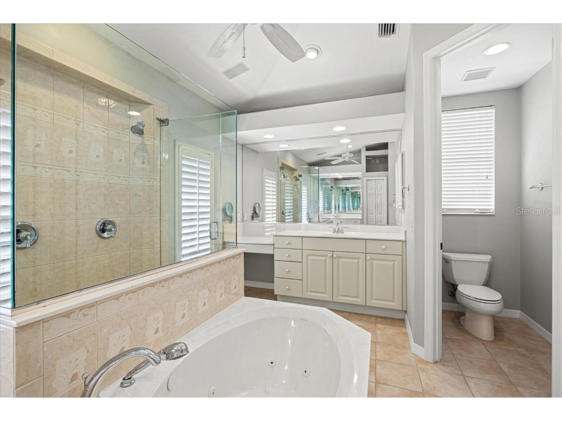 8930 Bloomfield Blvd Sarasota FL 34238 A4654346 image36