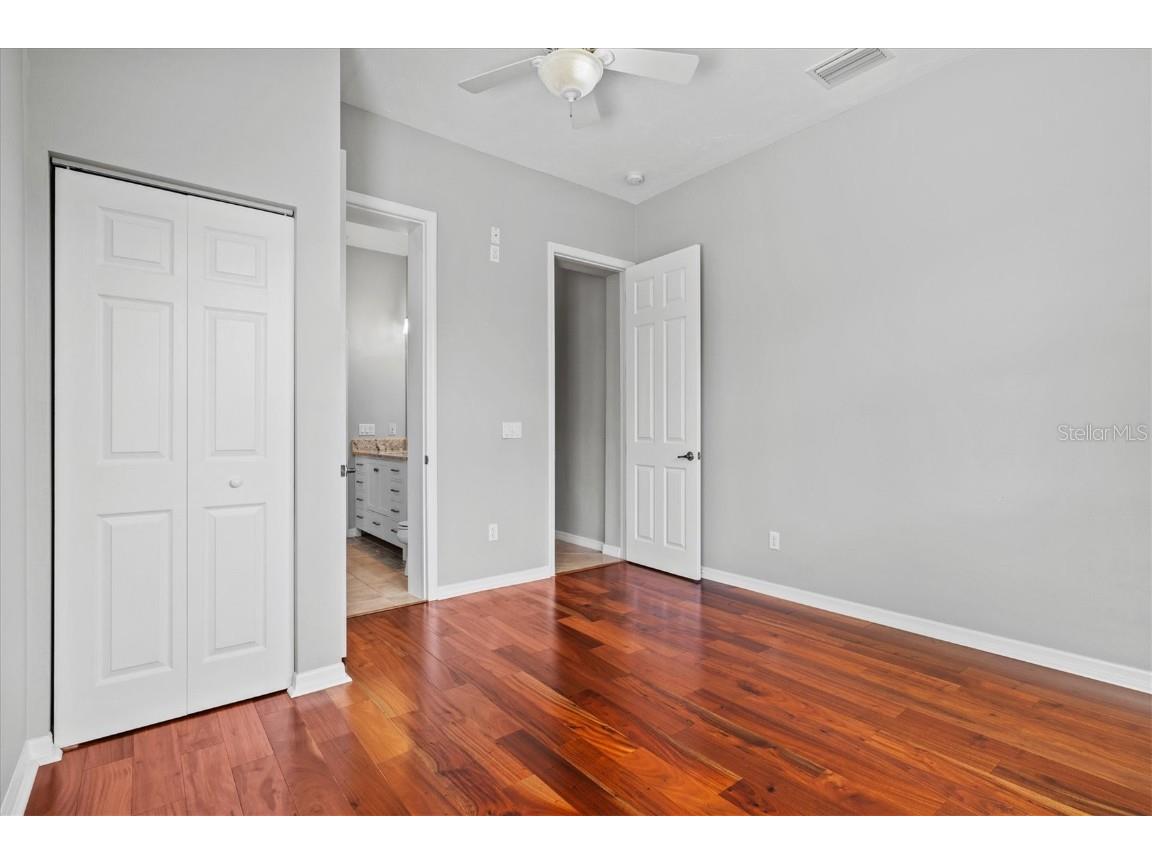 8930 Bloomfield Blvd Sarasota FL 34238 A4654346 image41