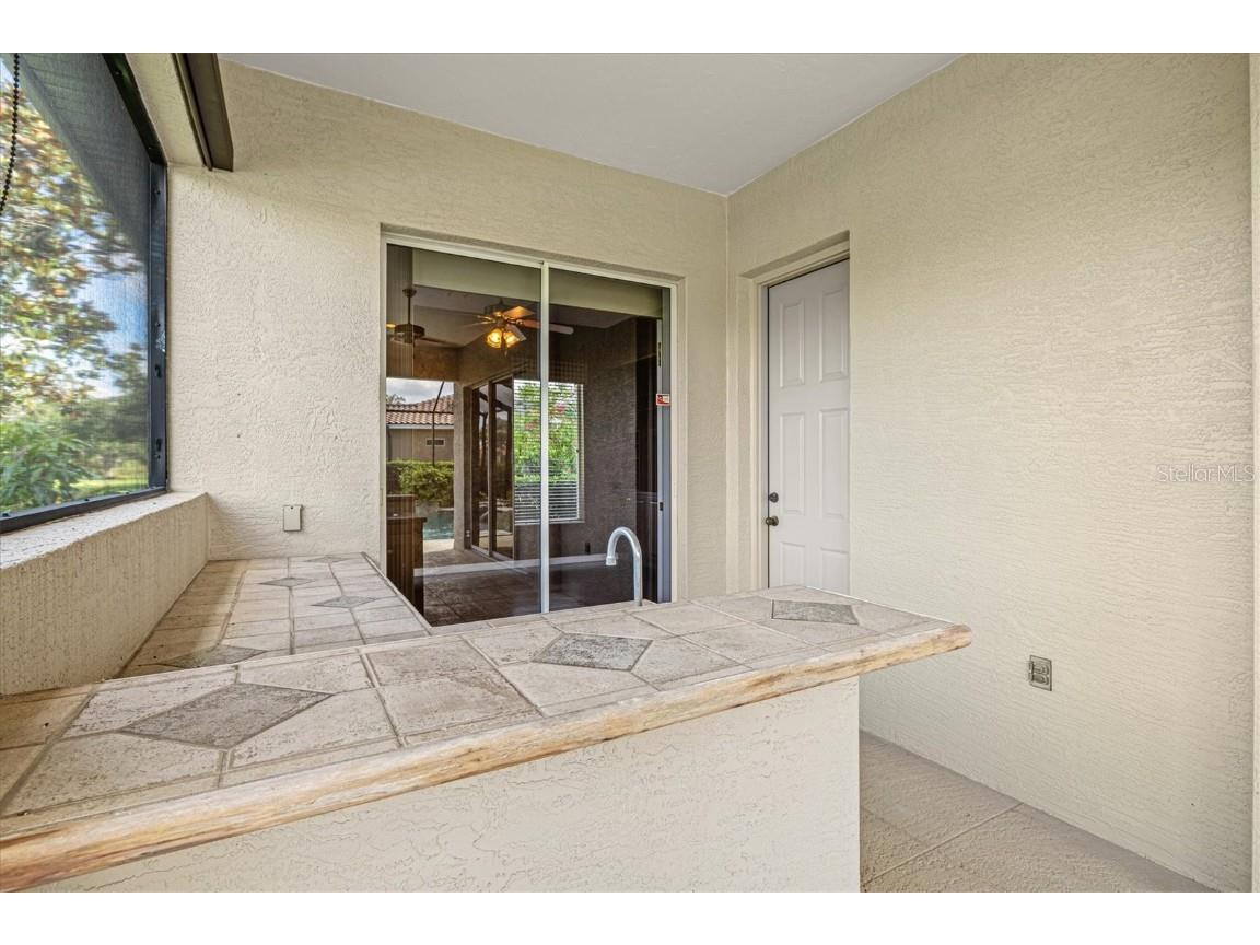 8930 Bloomfield Blvd Sarasota FL 34238 A4654346 image60