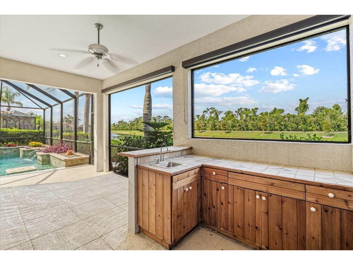 8930 Bloomfield Blvd Sarasota FL 34238 A4654346 image61