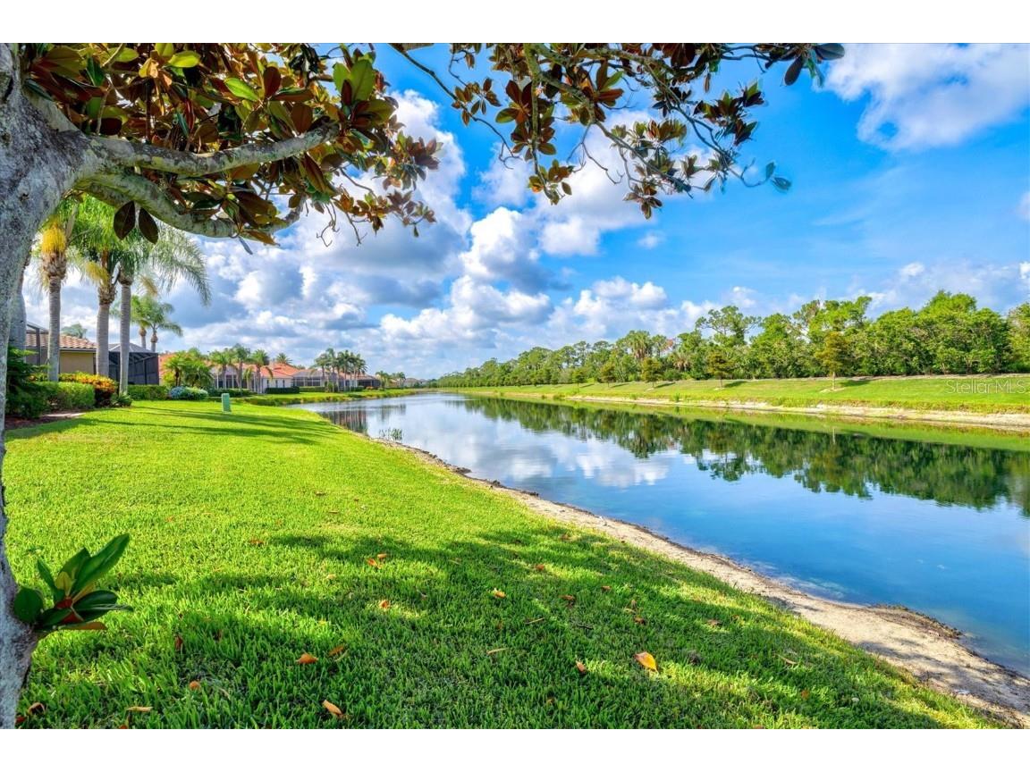 8930 Bloomfield Blvd Sarasota FL 34238 A4654346 image67