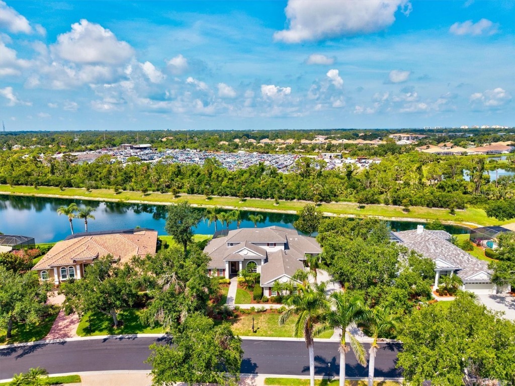 8930 Bloomfield Blvd Sarasota FL 34238 A4654346 image72