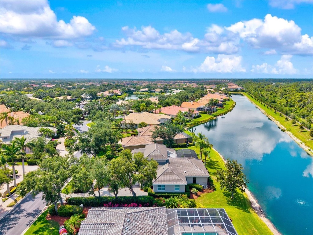 8930 Bloomfield Blvd Sarasota FL 34238 A4654346 image73