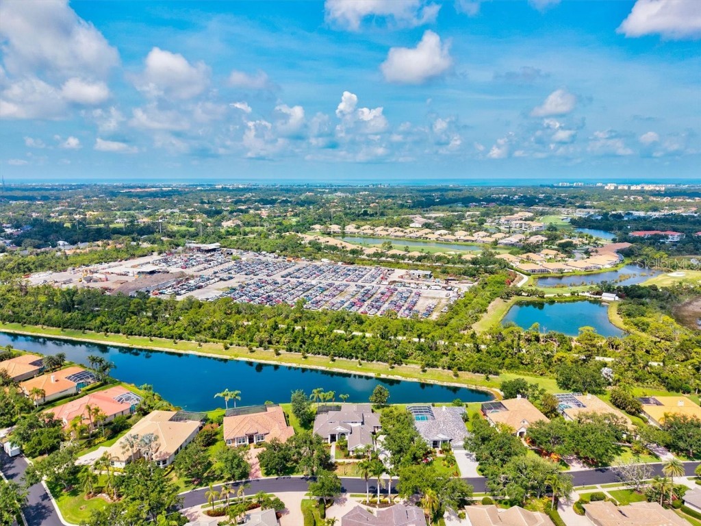 8930 Bloomfield Blvd Sarasota FL 34238 A4654346 image78