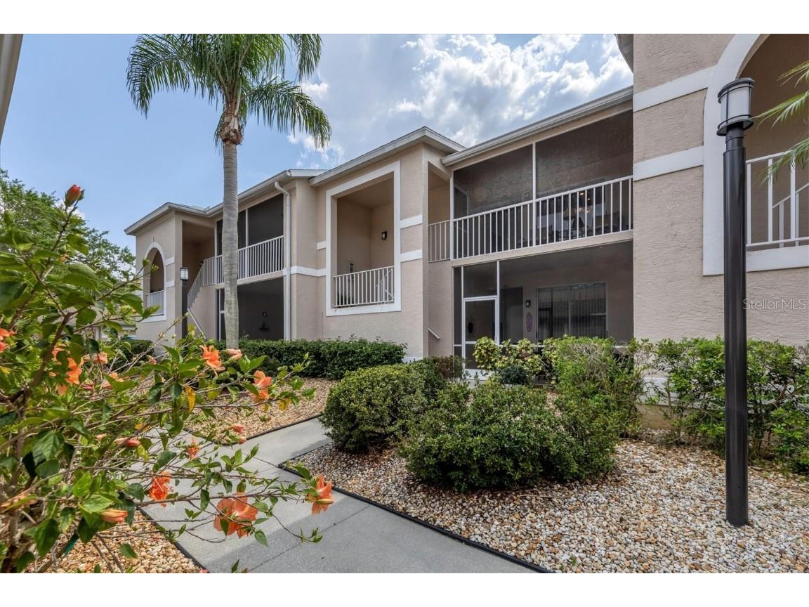 8931 Veranda Way #422 Sarasota FL 34238 A4562953 image1