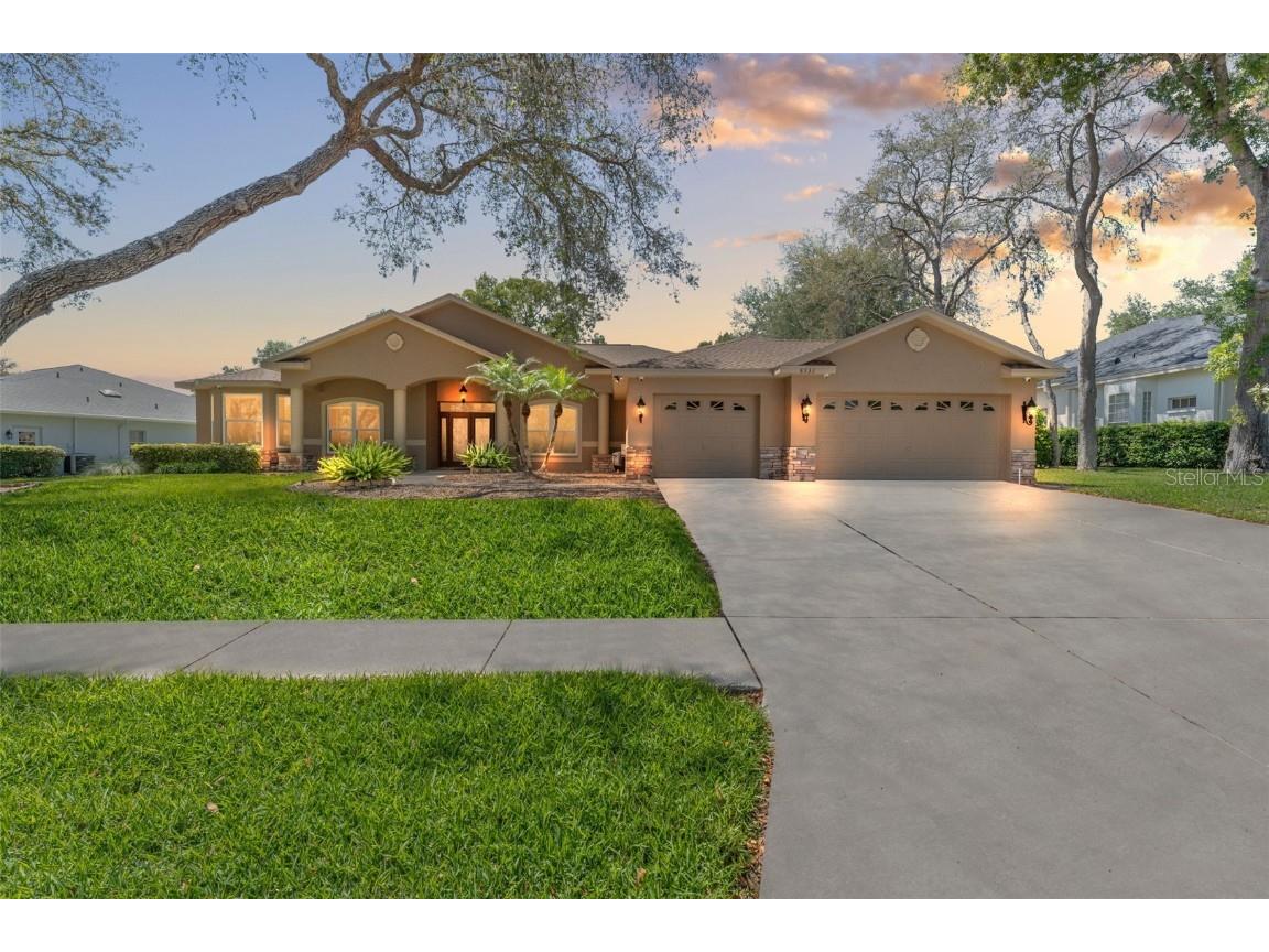 8933 Crescent Forest Boulevard New Port Richey FL 34654 TB8374507 image1