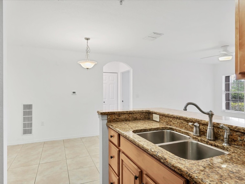 8933 Manor Loop #105 Lakewood Ranch FL 34202 A4654918 image18