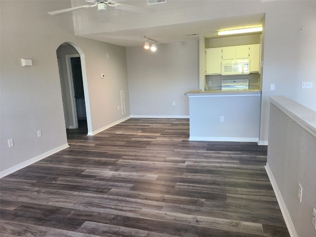 8933 Manor Loop #202 Lakewood Ranch FL 34202 A4663782 image3