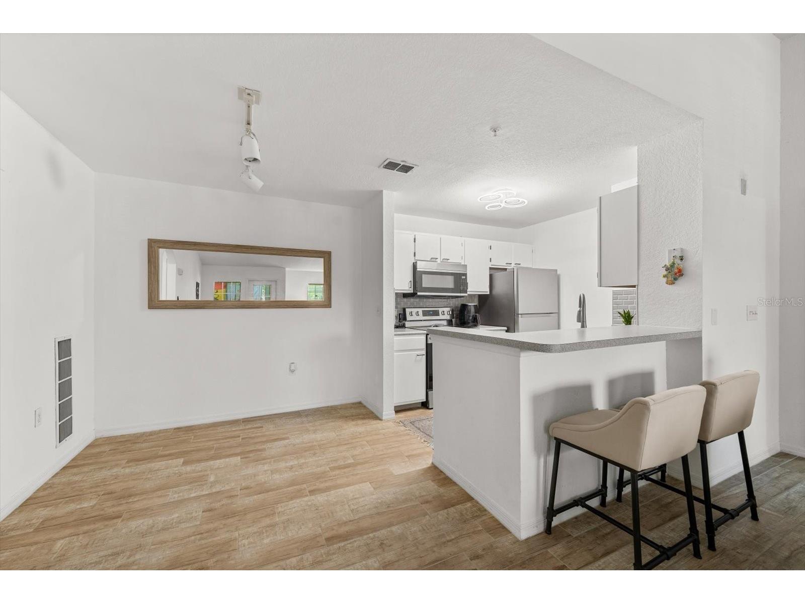 8933 Manor Loop #204 Lakewood Ranch FL 34202 A4688733 image9