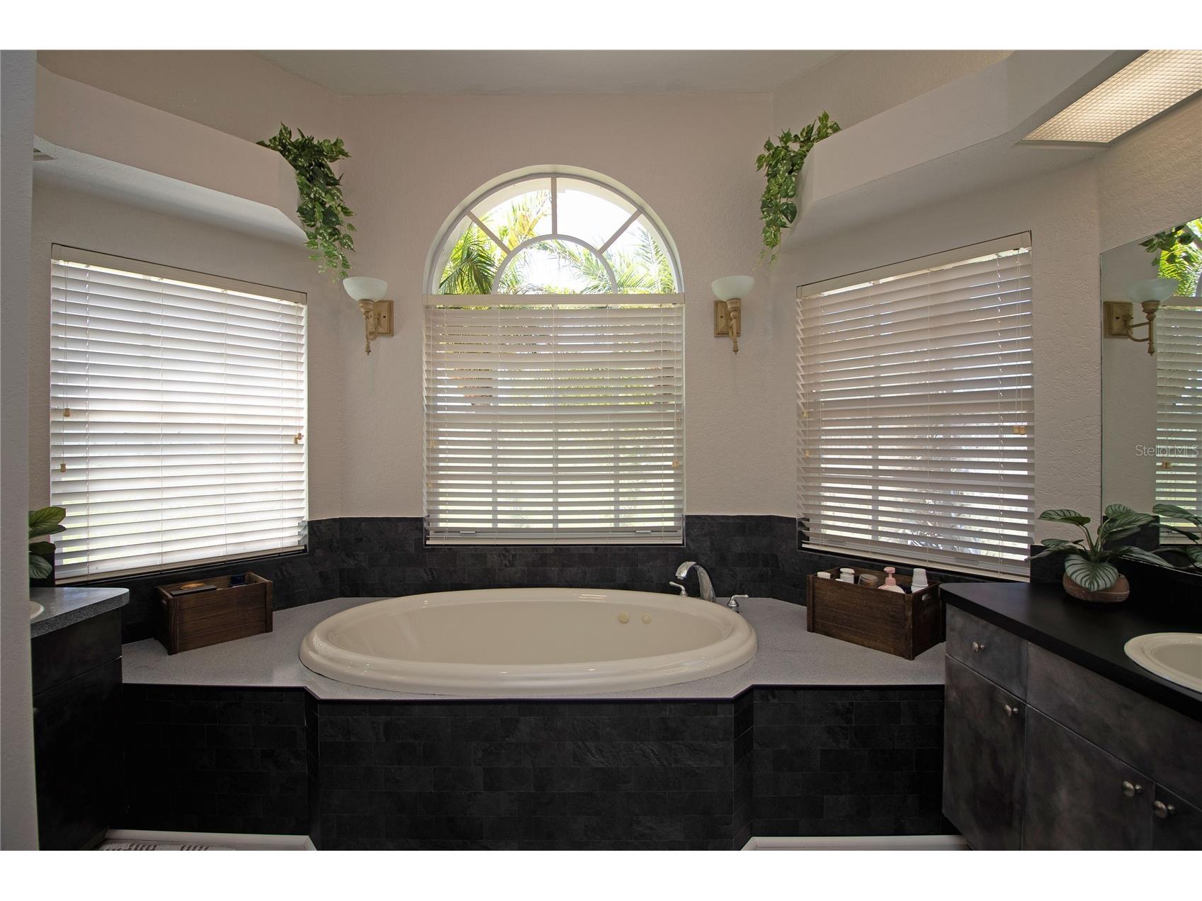 8933 Thoreau Place Hudson FL 34667 TB8517225 image59