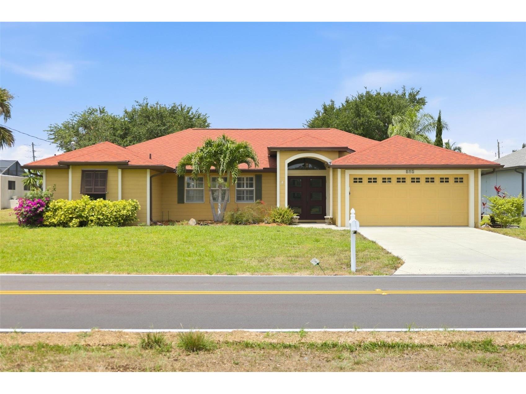 894 Boundary Boulevard Rotonda West FL 33947 C7526138 image1