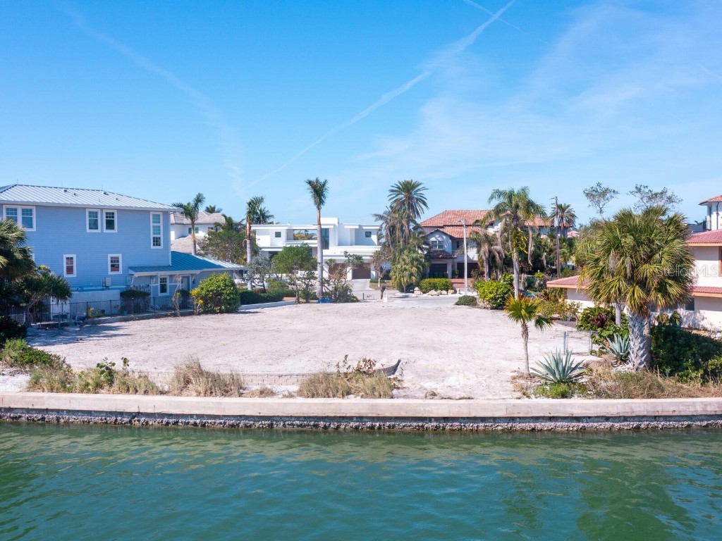 894 Freeling Drive Sarasota FL 34242 - ROBERTS BAY A4668843 image10