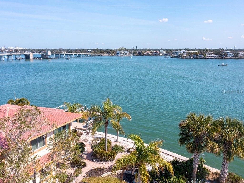 894 Freeling Drive Sarasota FL 34242 - ROBERTS BAY A4668843 image15