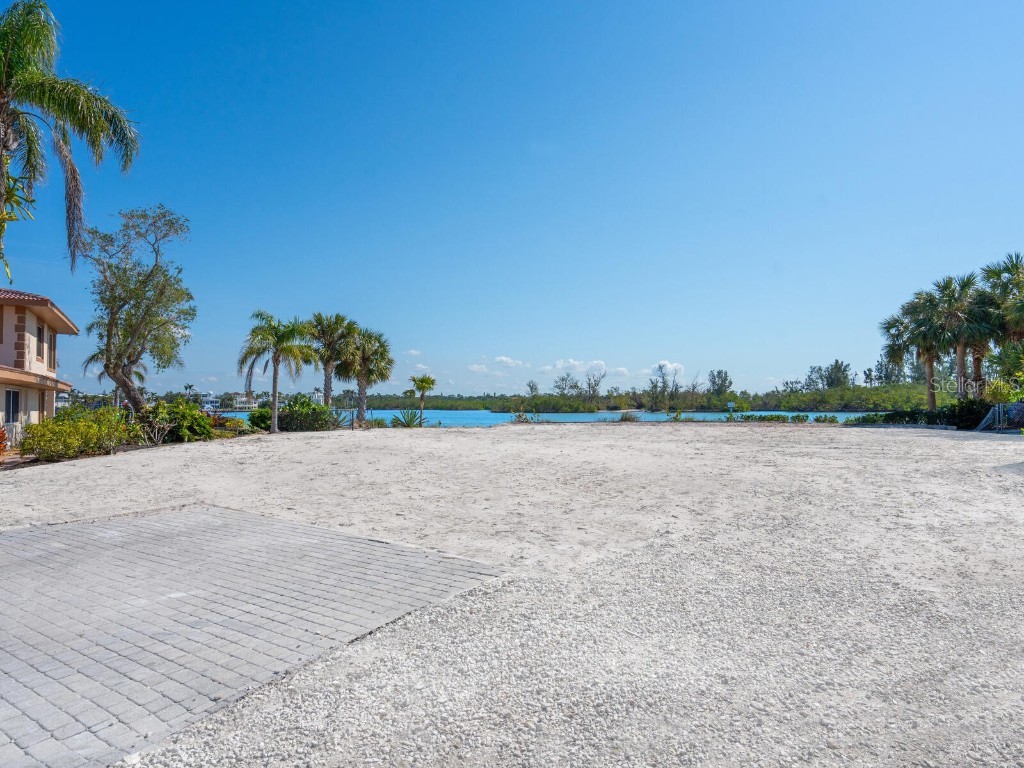 894 Freeling Drive Sarasota FL 34242 - ROBERTS BAY A4668843 image22