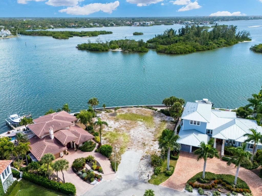 894 Freeling Drive Sarasota FL 34242 - ROBERTS BAY A4668843 image9