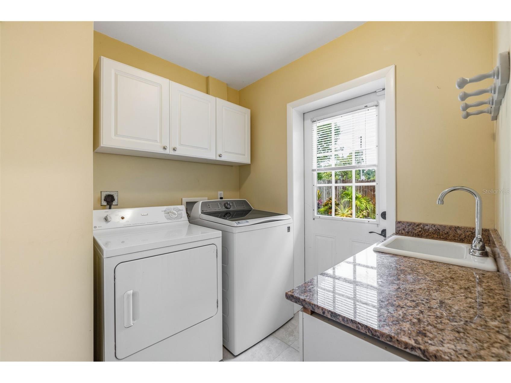 894 Joan Street Dunedin FL 34698 TB8526239 image24