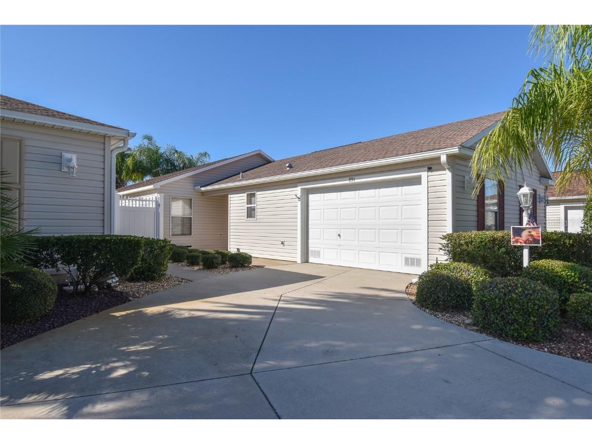 894 Orwell Street The Villages FL 32162 OM667475 image1