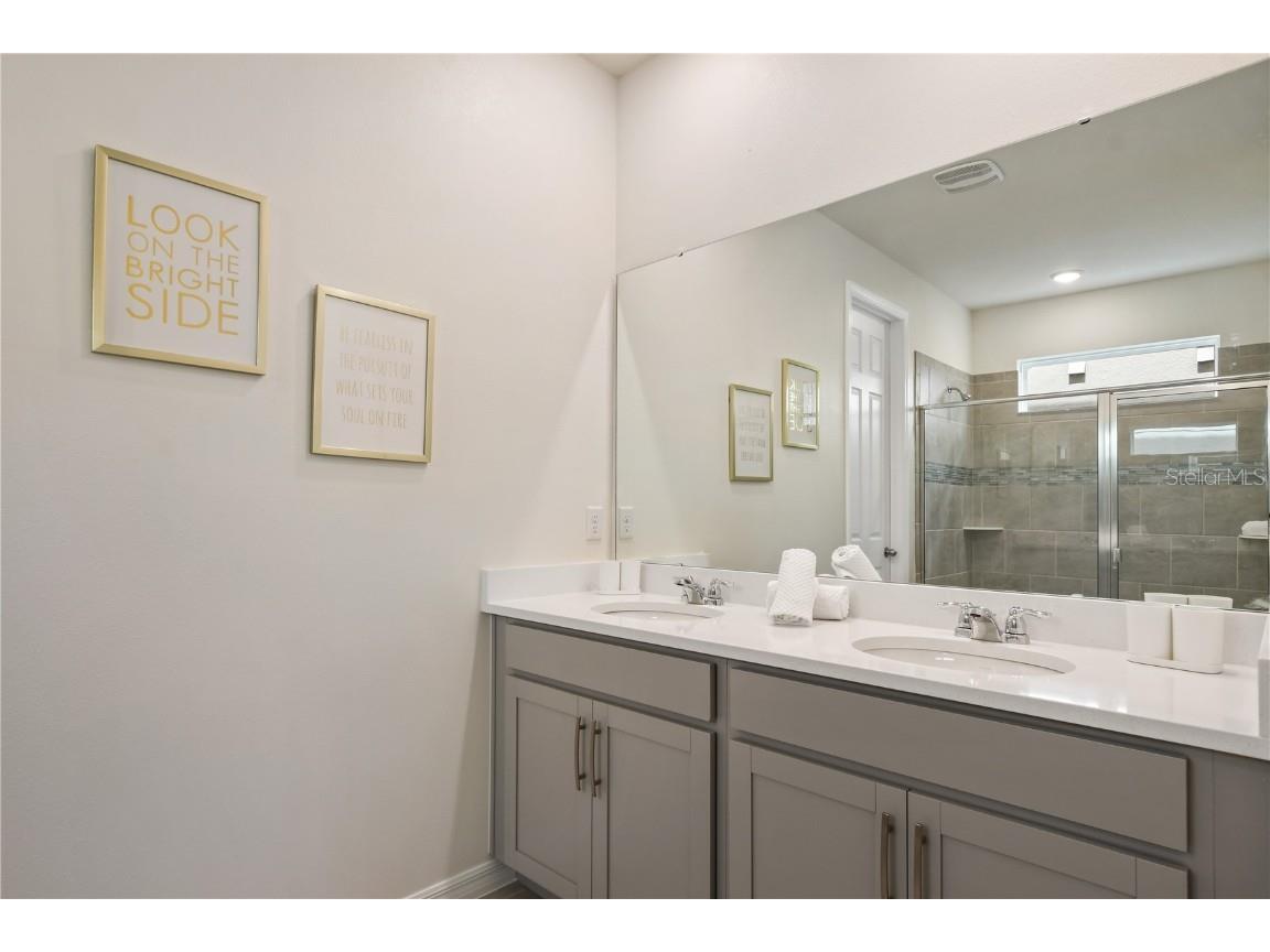 8944 Coconut Breeze Drive Kissimmee FL 34747 O6333937 image13