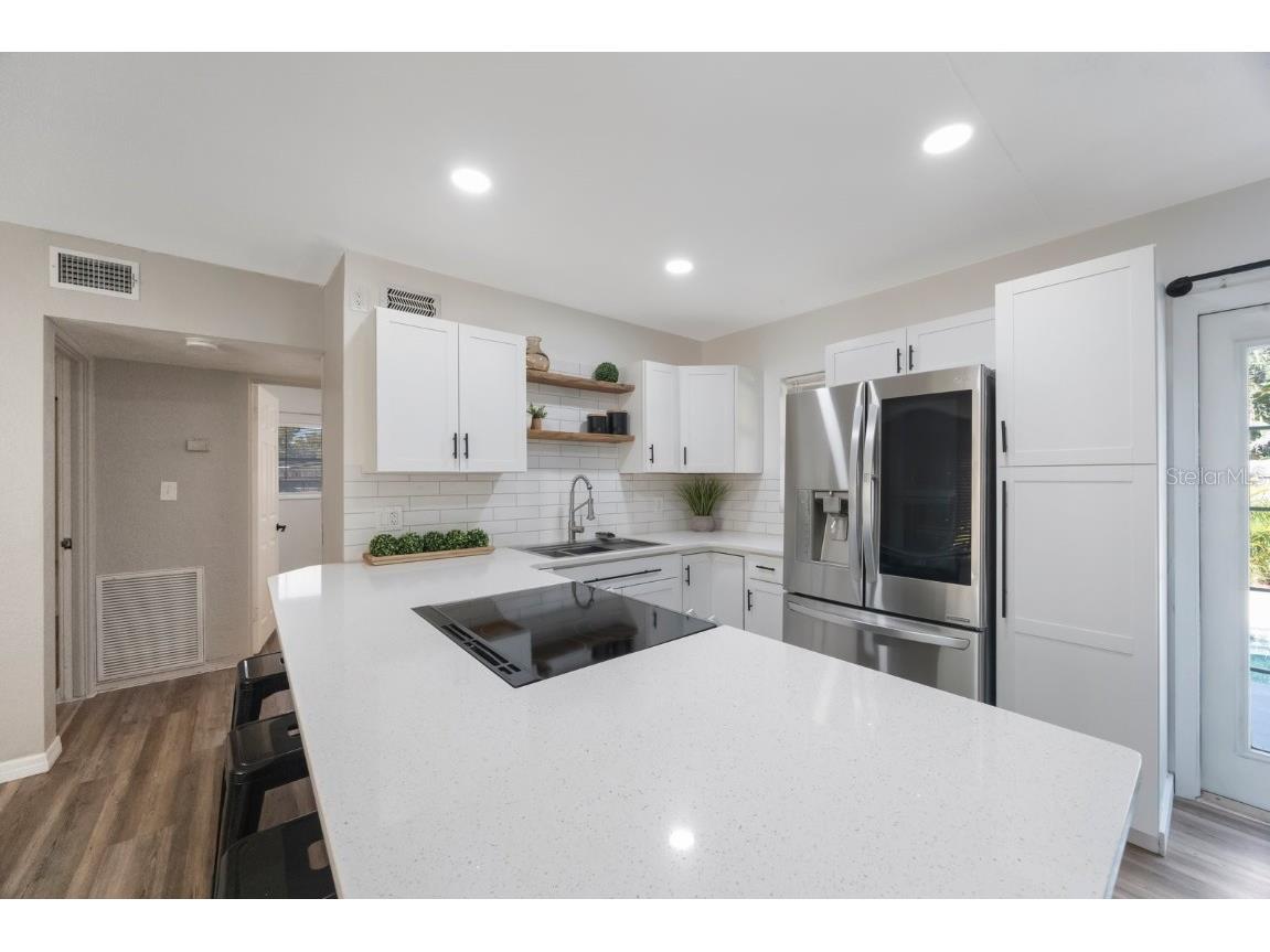 8946 93rd Street Seminole FL 33777 TB8429734 image11