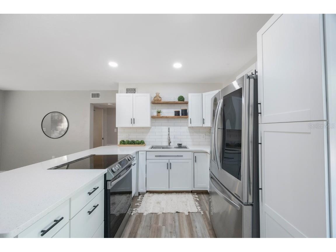 8946 93rd Street Seminole FL 33777 TB8429734 image16