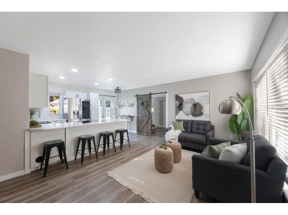 8946 93rd Street Seminole FL 33777 TB8429734 image2