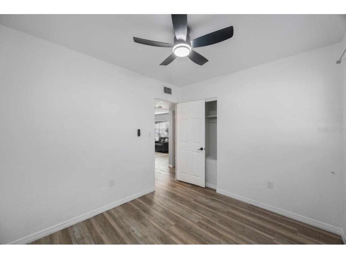 8946 93rd Street Seminole FL 33777 TB8429734 image24