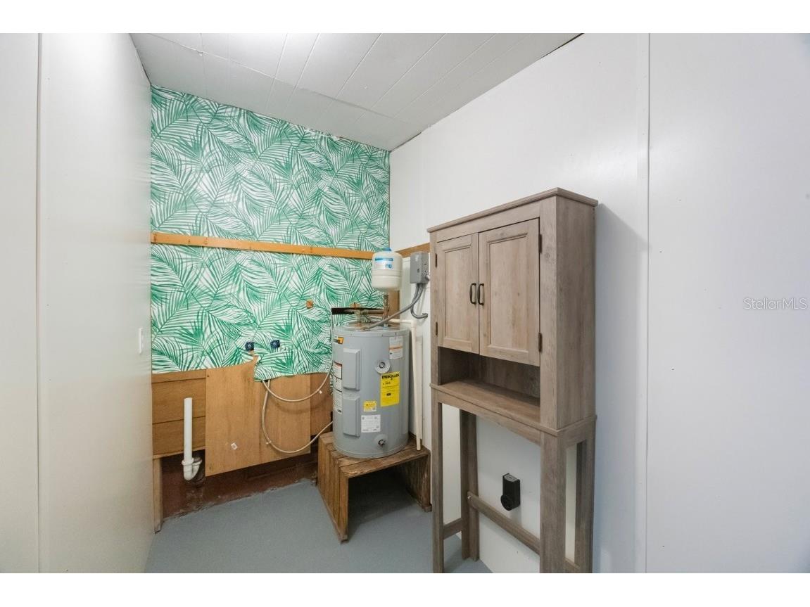 8946 93rd Street Seminole FL 33777 TB8429734 image31