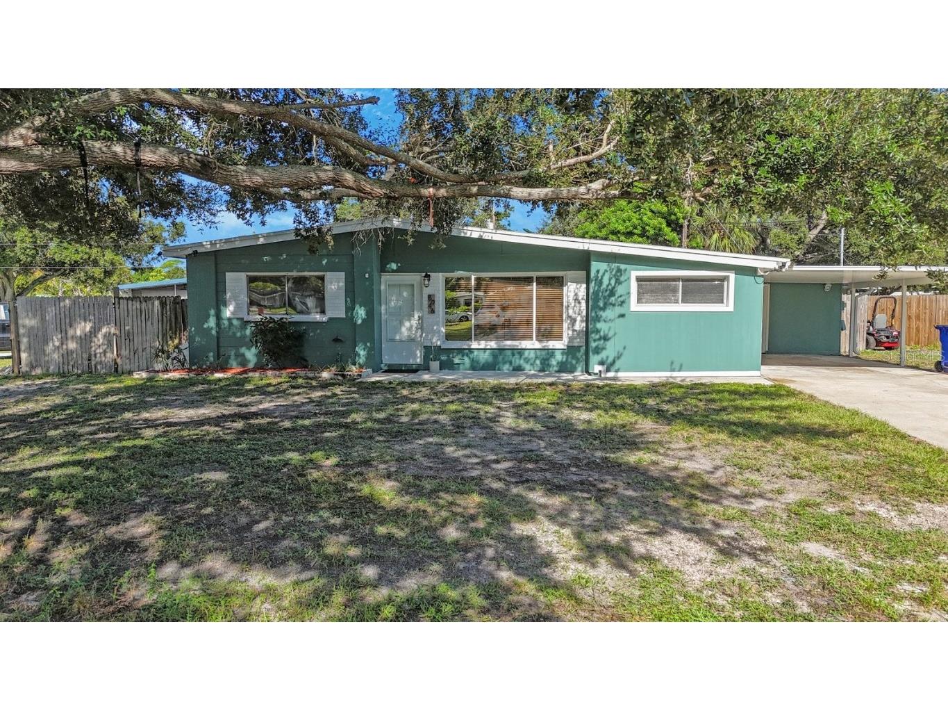 8946 93rd Street Seminole FL 33777 TB8429734 image5