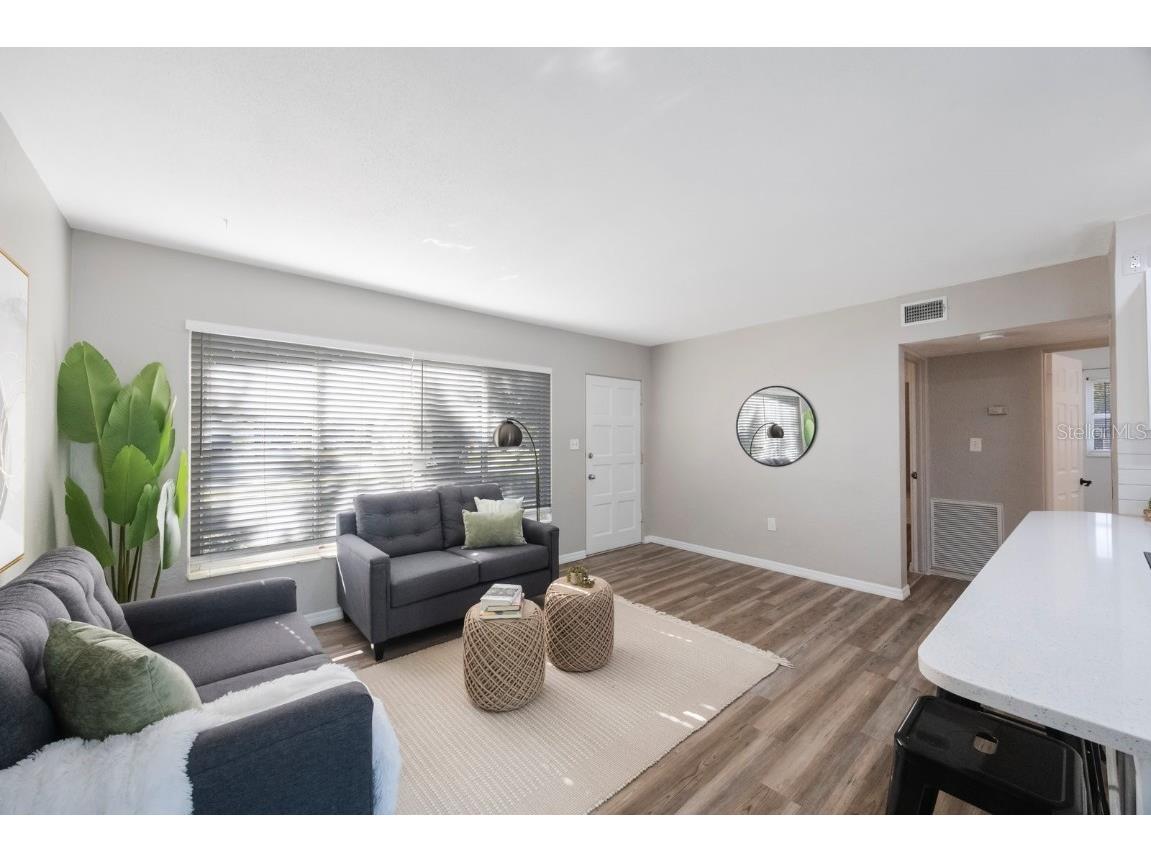 8946 93rd Street Seminole FL 33777 TB8429734 image8