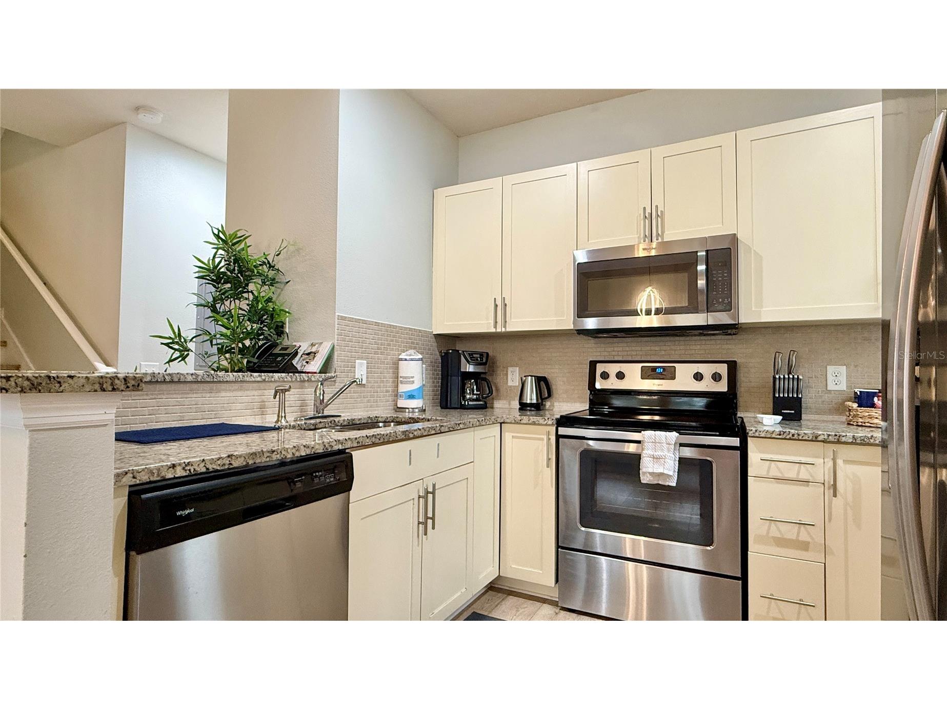 8947 Shine Drive Kissimmee FL 34747 O6388623 image5