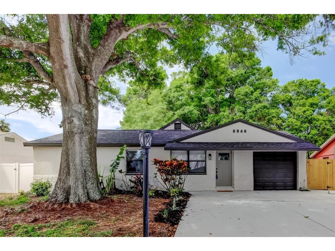 8948 85th Street Seminole FL 33777 TB8365936 image1