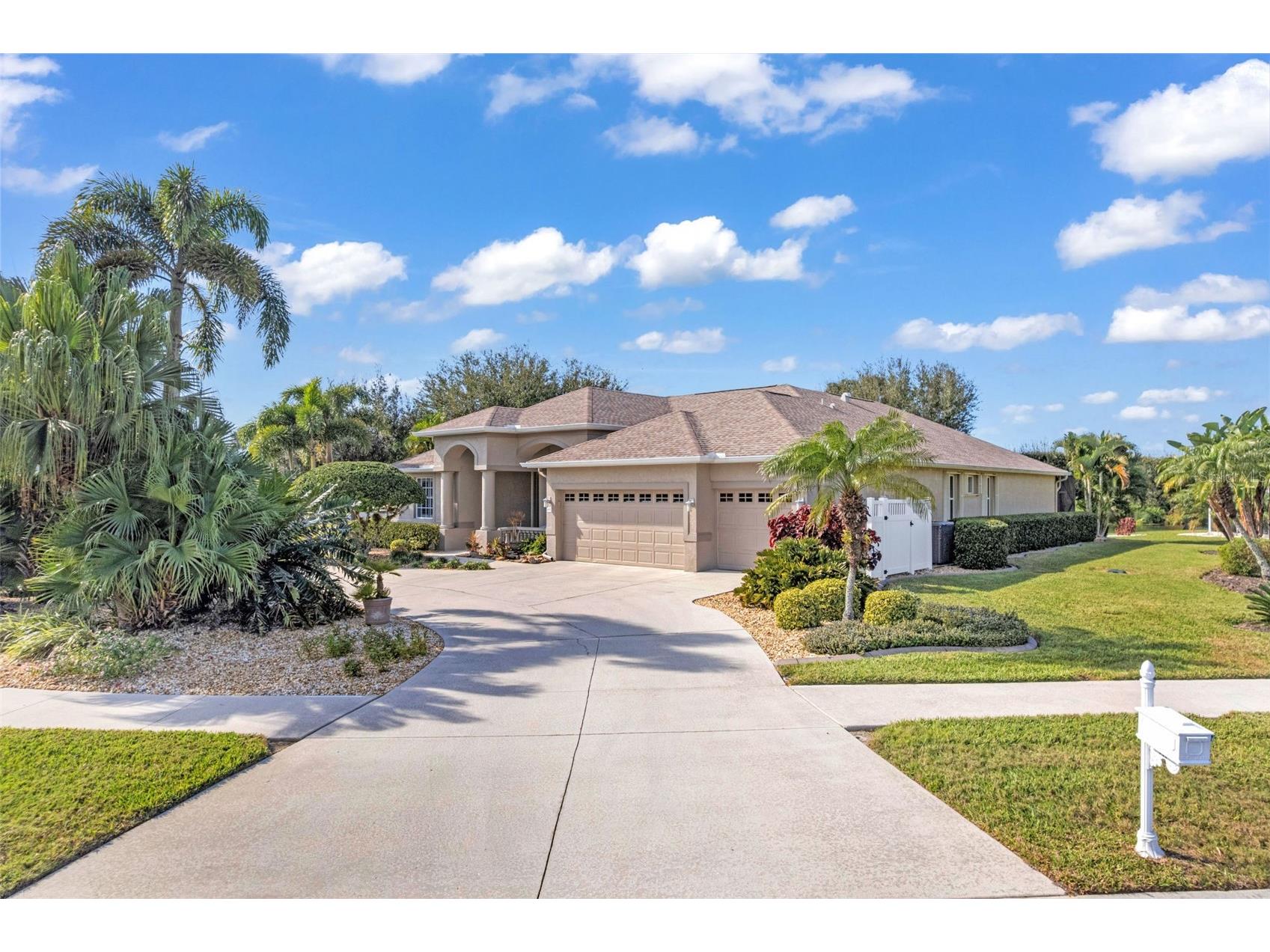 895 Clear Lake Drive Englewood FL 34223 D6145486 image1